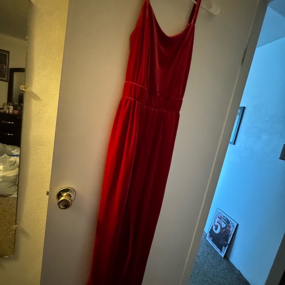 NWT Torrid Elegant Red Velvet Jumpsuit 
Size 00 (medium/large)